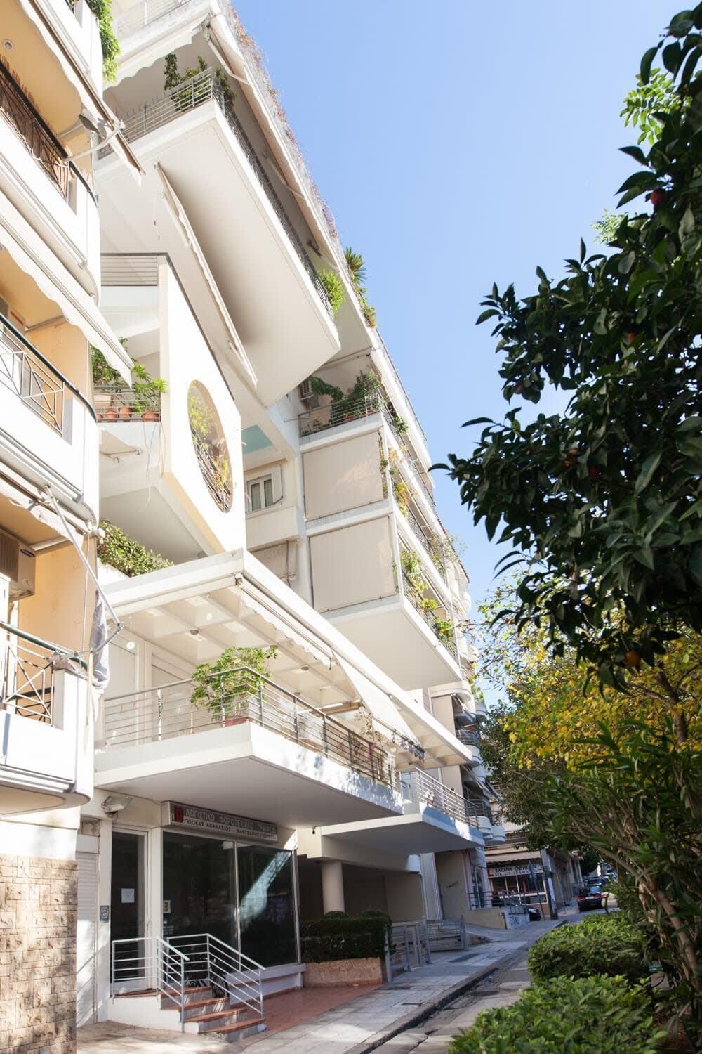 Scenic Balcony Apt In Vibrant Petralona Athen Eksteriør billede